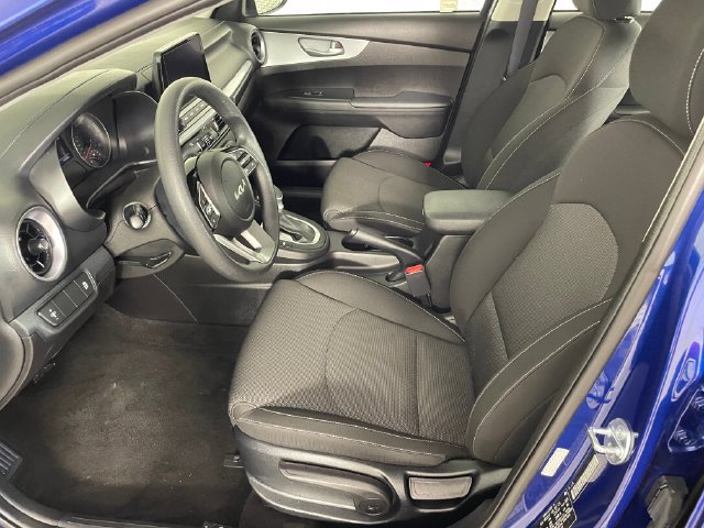 Used 2023 Kia Forte LXS FWD image 2