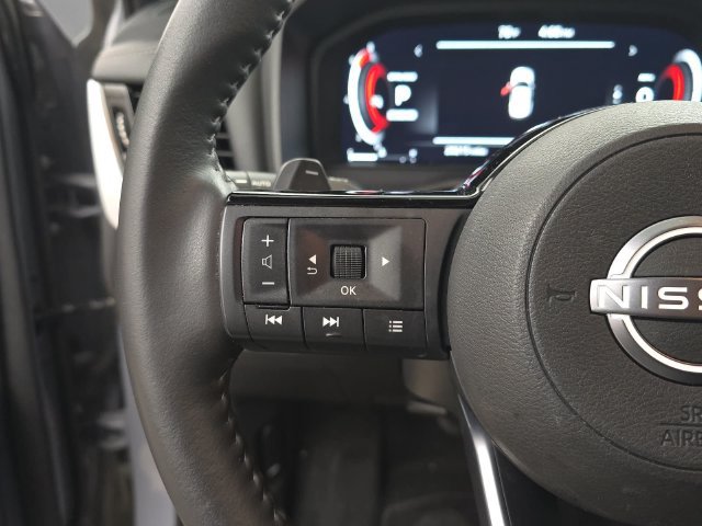 Used 2024 Nissan Rogue Platinum w/ Platinum Premium Package FWD image 15