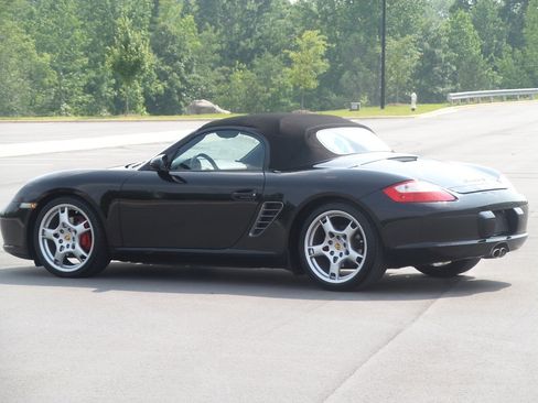 Used 2005 Porsche Boxster S image 13