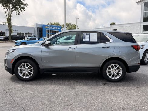 Used 2024 Chevrolet Equinox LT AWD/4WD image 9