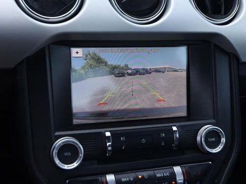 Used 2017 Ford Mustang GT Premium RWD image 20