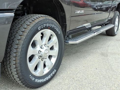 New 2026 RAM 2500 Big Horn AWD/4WD image 10