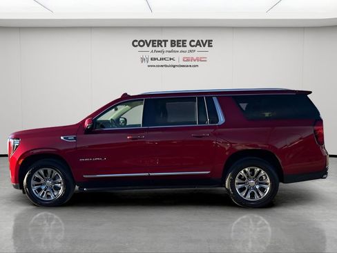 Used 2021 GMC Yukon XL Denali image 5