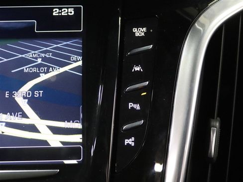 Used 2019 Cadillac Escalade Luxury image 31