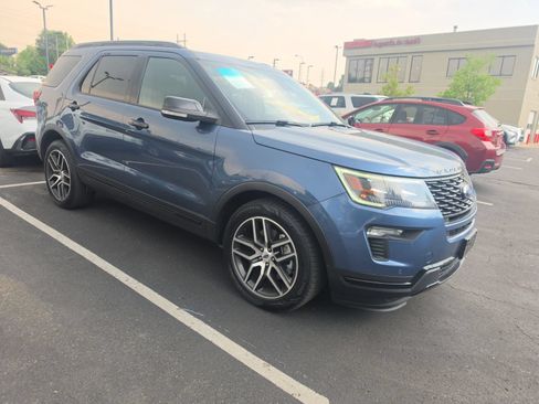 Used 2019 Ford Explorer Sport AWD/4WD image 2