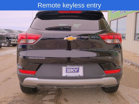 Used 2025 Chevrolet TrailBlazer LT image 7