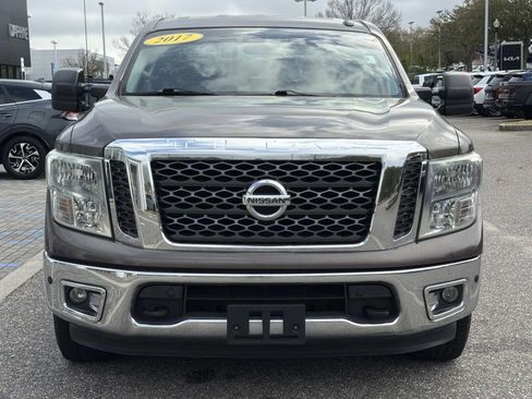 Used 2017 Nissan Titan SV image 2