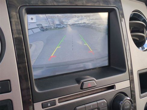 Used 2017 Ford Expedition Limited image 11