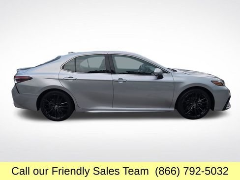 Used 2024 Toyota Camry XSE FWD image 7
