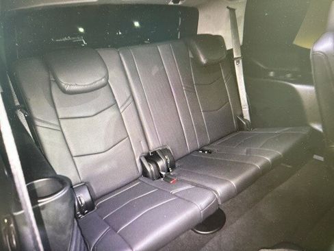 Used 2019 Cadillac Escalade Luxury w/ LPO, Radiant Package image 9