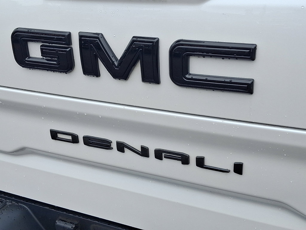 Used 2022 GMC Sierra 1500 Denali w/ Denali Reserve Package AWD/4WD image 6