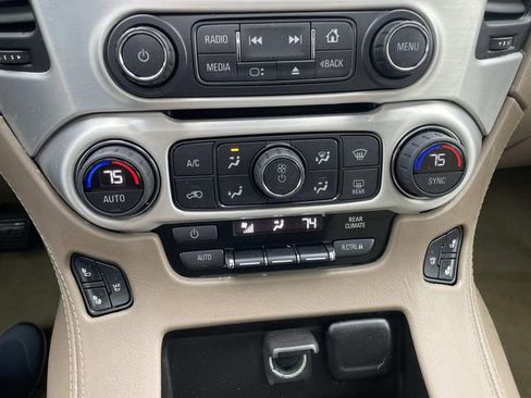 Used 2016 GMC Yukon XL SLT w/ Open Road Package image 28