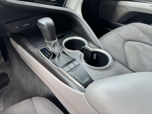 Used 2023 Toyota Camry LE FWD image 15