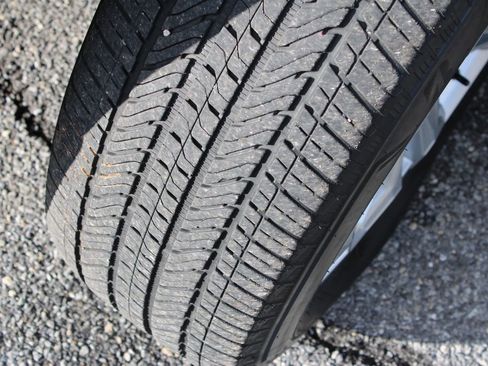 Used 2024 Chevrolet Silverado 1500 LTZ image 38