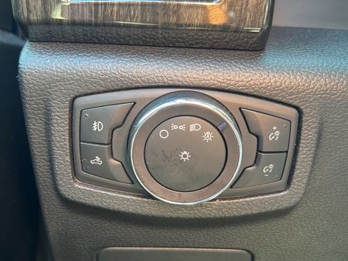 Used 2019 Ford F150 XLT w/ Equipment Group 302A Luxury AWD/4WD image 20