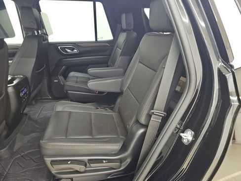 Used 2023 Chevrolet Tahoe High Country image 3