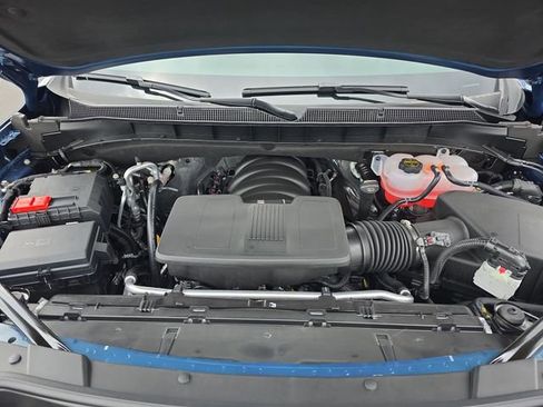 New 2026 Chevrolet Suburban LT image 21