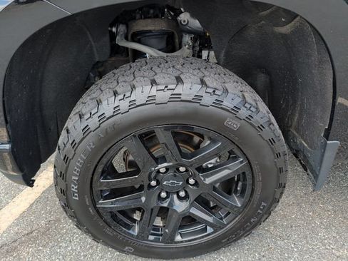 Used 2021 Chevrolet Silverado 1500 LT Trail Boss AWD/4WD image 34