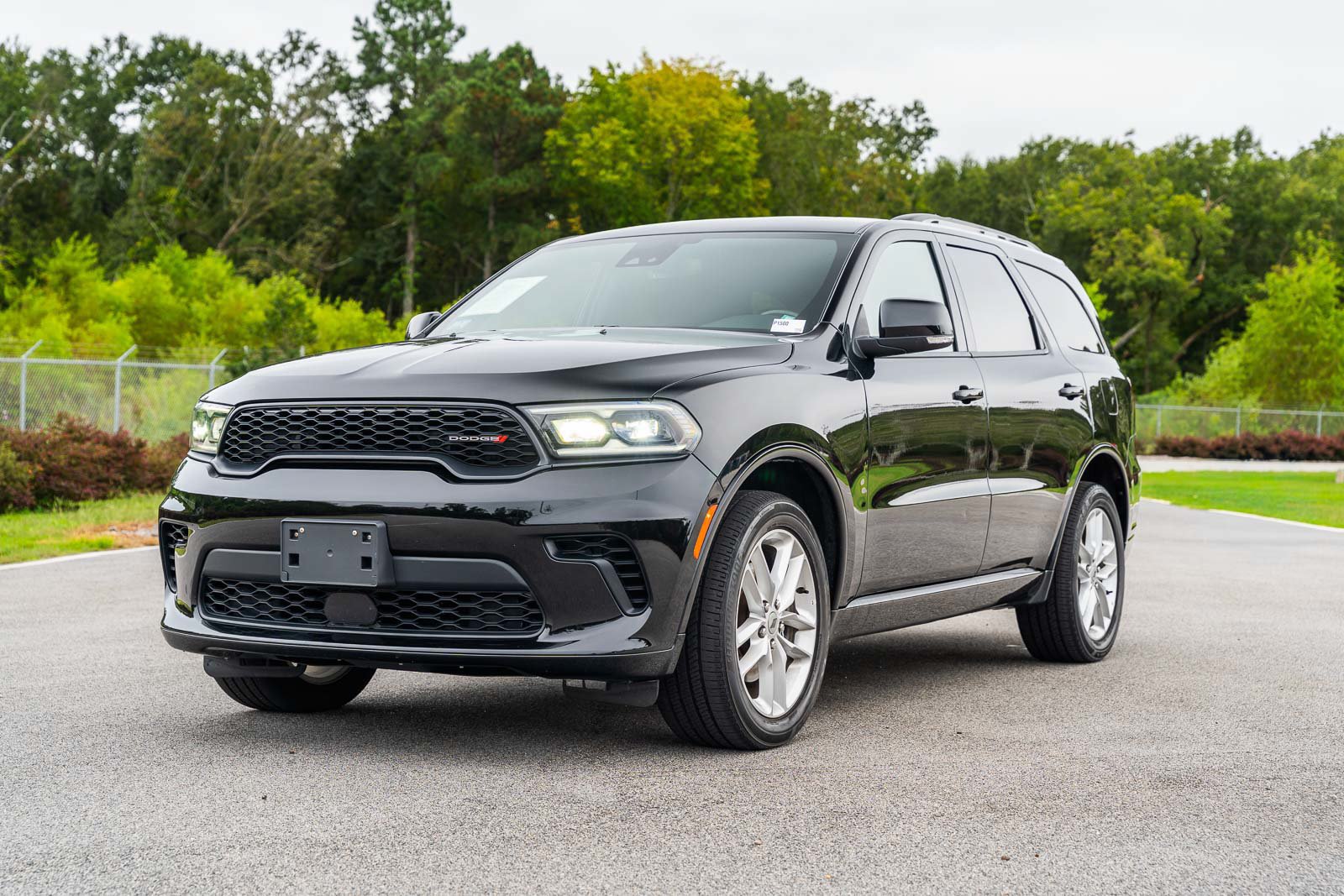 Used 2024 Dodge Durango GT AWD/4WD image 3