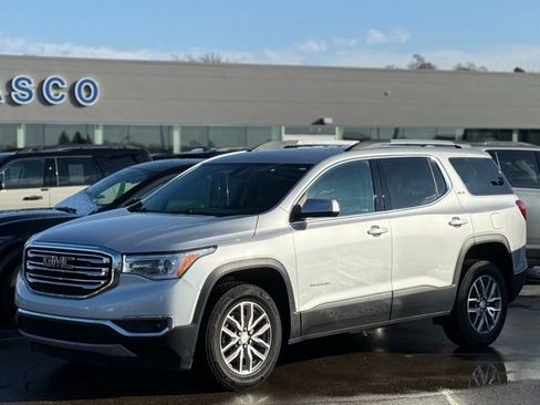 Used 2019 GMC Acadia SLE image 27