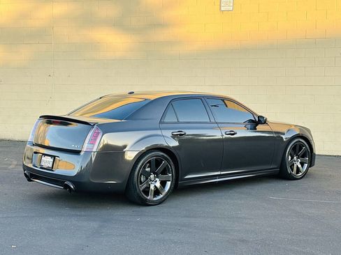 Used 2014 Chrysler 300 SRT8 w/ Leather Interior Group RWD image 6