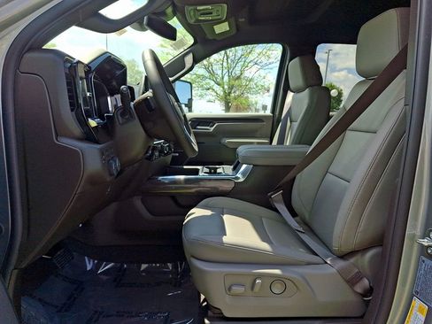 New 2026 Chevrolet Silverado 2500 LTZ w/ LTZ Plus Package AWD/4WD image 9