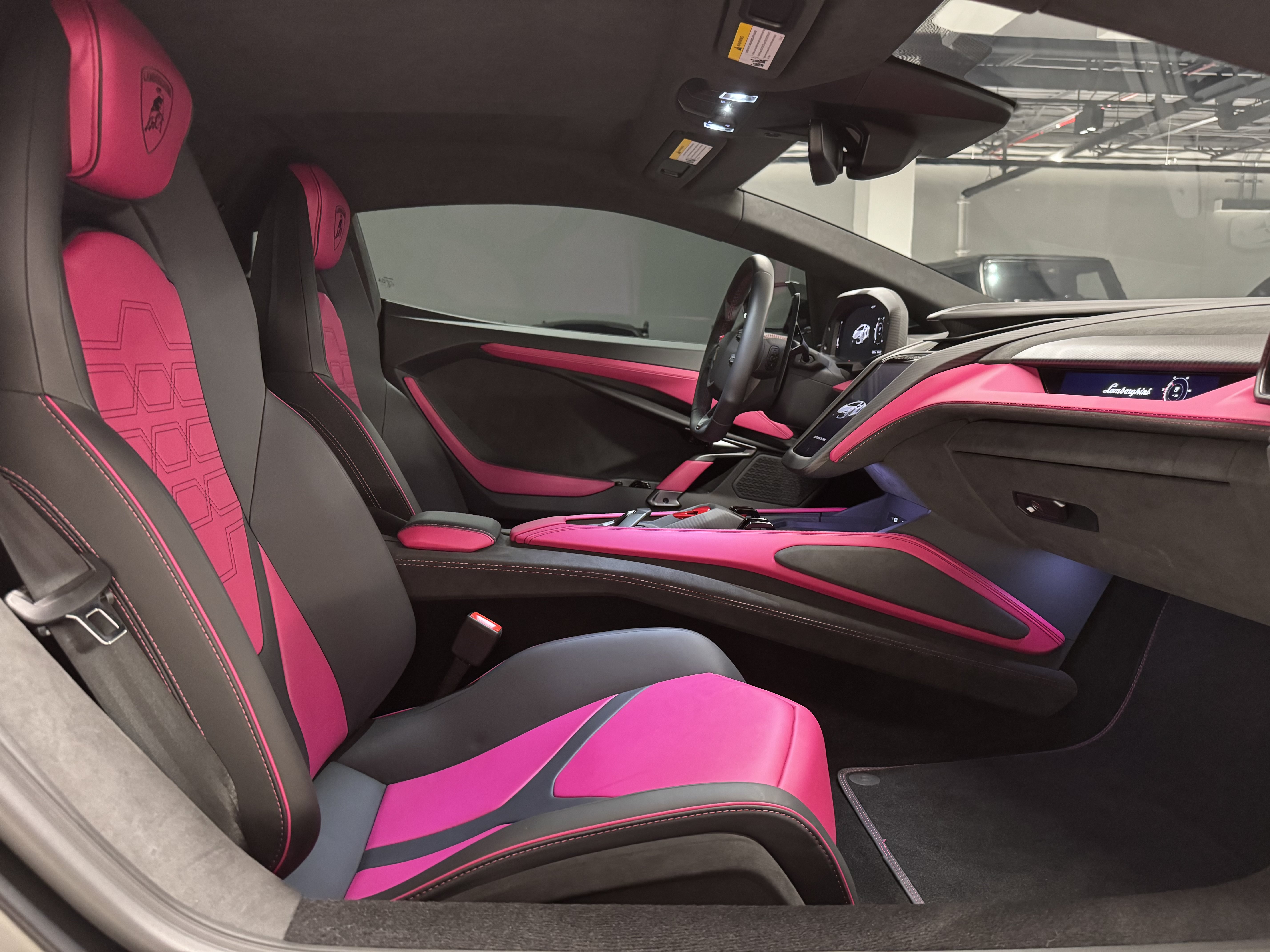 Used 2026 Lamborghini Revuelto AWD/4WD image 14