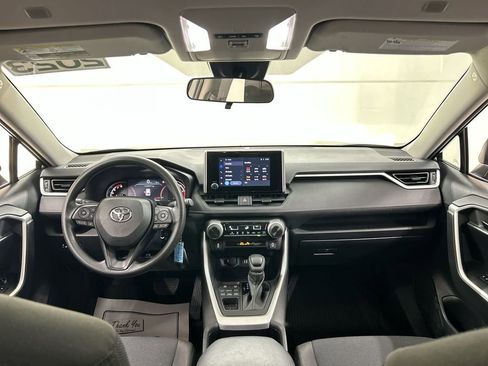 Used 2023 Toyota RAV4 LE AWD/4WD image 18