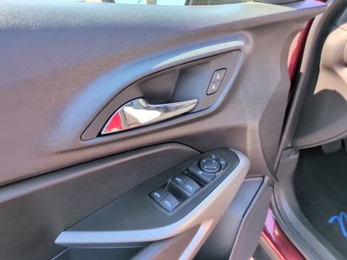 Used 2024 Chevrolet Trax RS w/ Driver Confidence Package FWD image 17