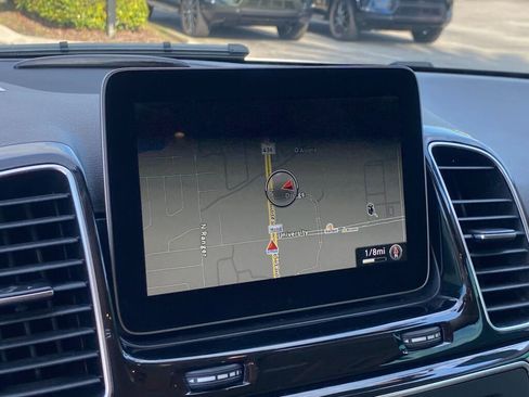 Used 2018 Mercedes-Benz GLE 350 image 7