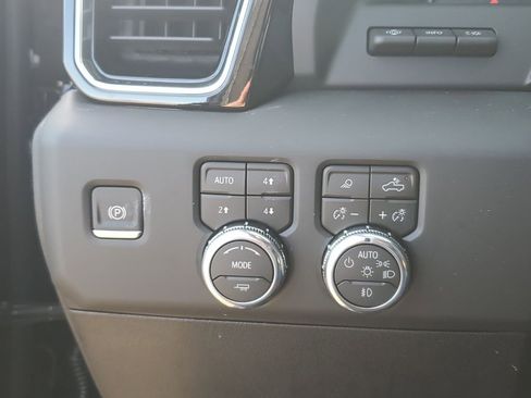 New 2026 GMC Sierra 3500 Denali Ultimate image 18