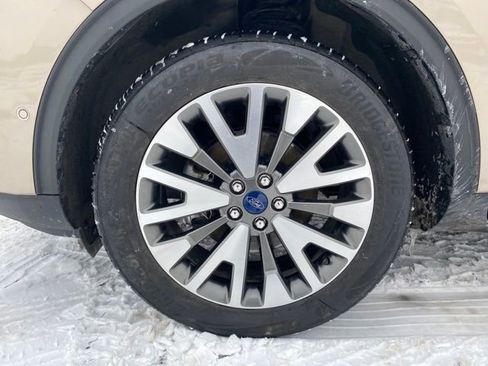 Used 2020 Ford Escape Titanium image 23