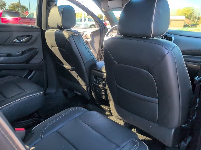 Used 2022 Chevrolet Traverse Premier w/ LPO, Floor Liner Package FWD image 41