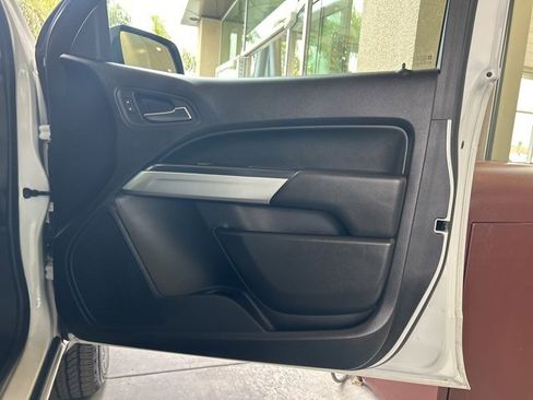 Used 2019 Chevrolet Colorado LT w/ LT Convenience Package image 28