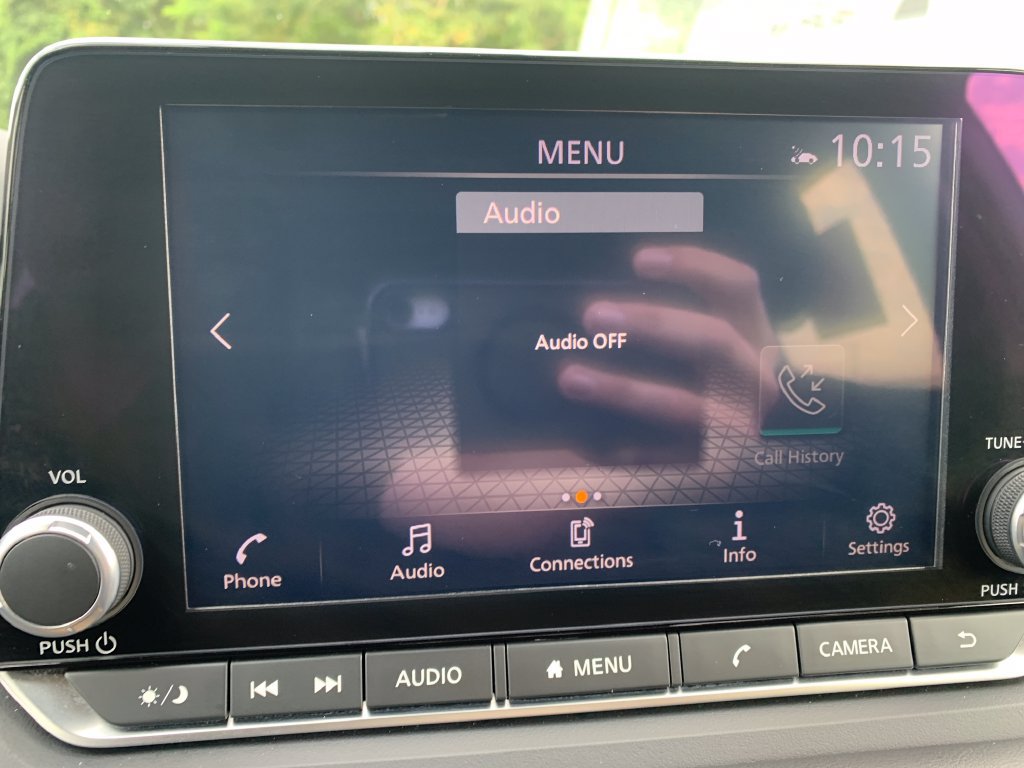 Certified 2025 Nissan Rogue SV FWD image 15