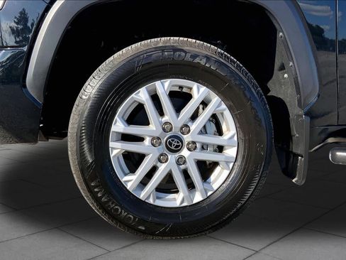 Used 2024 Toyota Tundra SR5 w/ SR5 Premium Package AWD/4WD image 11