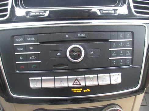 Used 2017 Mercedes-Benz GLS 450 4MATIC image 20