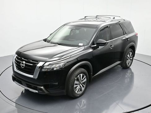New 2025 Nissan Pathfinder SL image 30