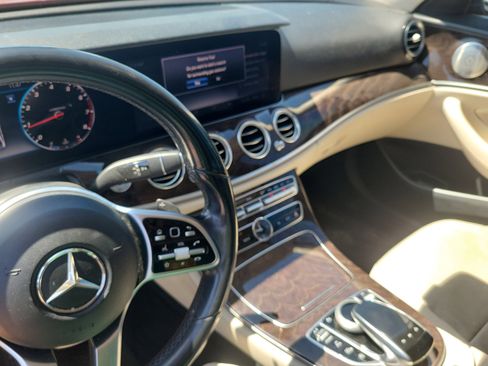 Used 2020 Mercedes-Benz E 350 Sedan image 23