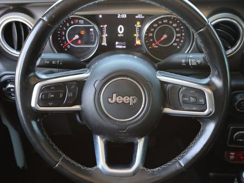 Used 2020 Jeep Gladiator Rubicon AWD/4WD image 12