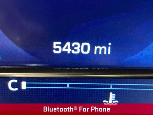 Used 2025 Chevrolet Silverado 1500 LT image 6