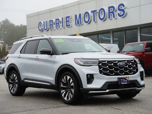 Certified 2025 Ford Explorer Platinum w/ LUX Leather Package AWD/4WD image 1