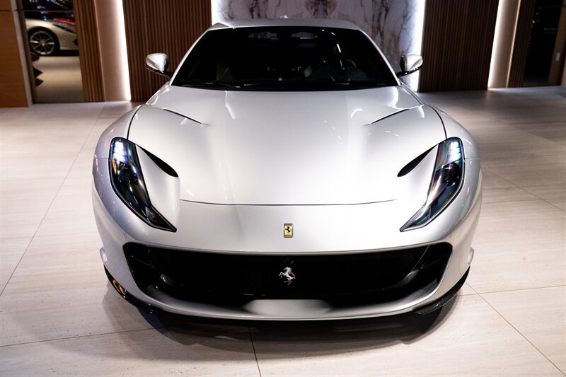 Used 2018 Ferrari 812 Superfast RWD image 14