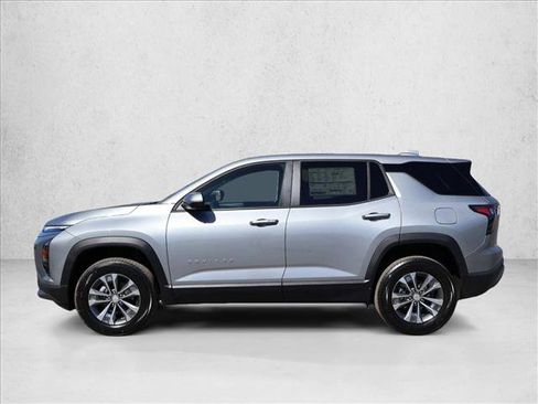New 2026 Chevrolet Equinox LT w/ Convenience Package II FWD image 9