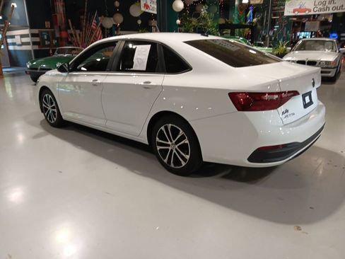 Used 2024 Volkswagen Jetta Sport FWD image 9