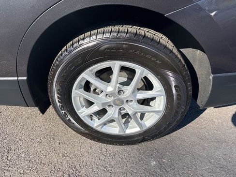 Used 2022 Chevrolet Equinox LT AWD/4WD image 9