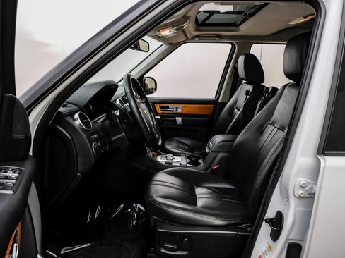 Used 2014 Land Rover LR4 HSE AWD/4WD image 31