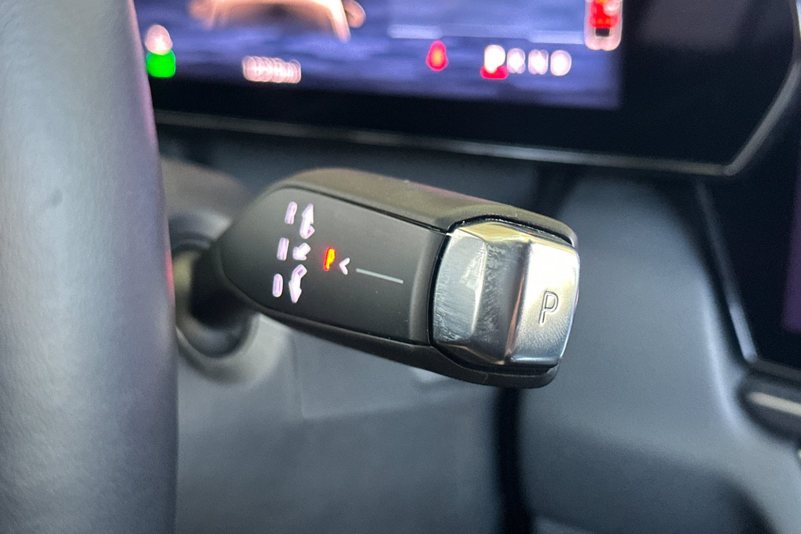 Used 2024 Chevrolet Equinox EV RS FWD image 33
