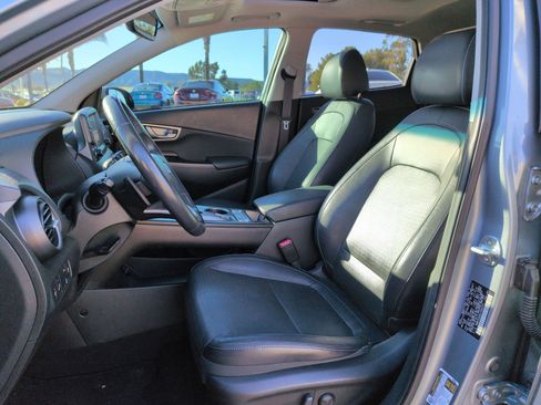 Used 2020 Hyundai Kona Limited w/ Cargo Package image 16