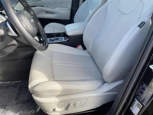 Used 2023 Kia Sorento SX Prestige w/ Panoramic Sunroof Package image 12